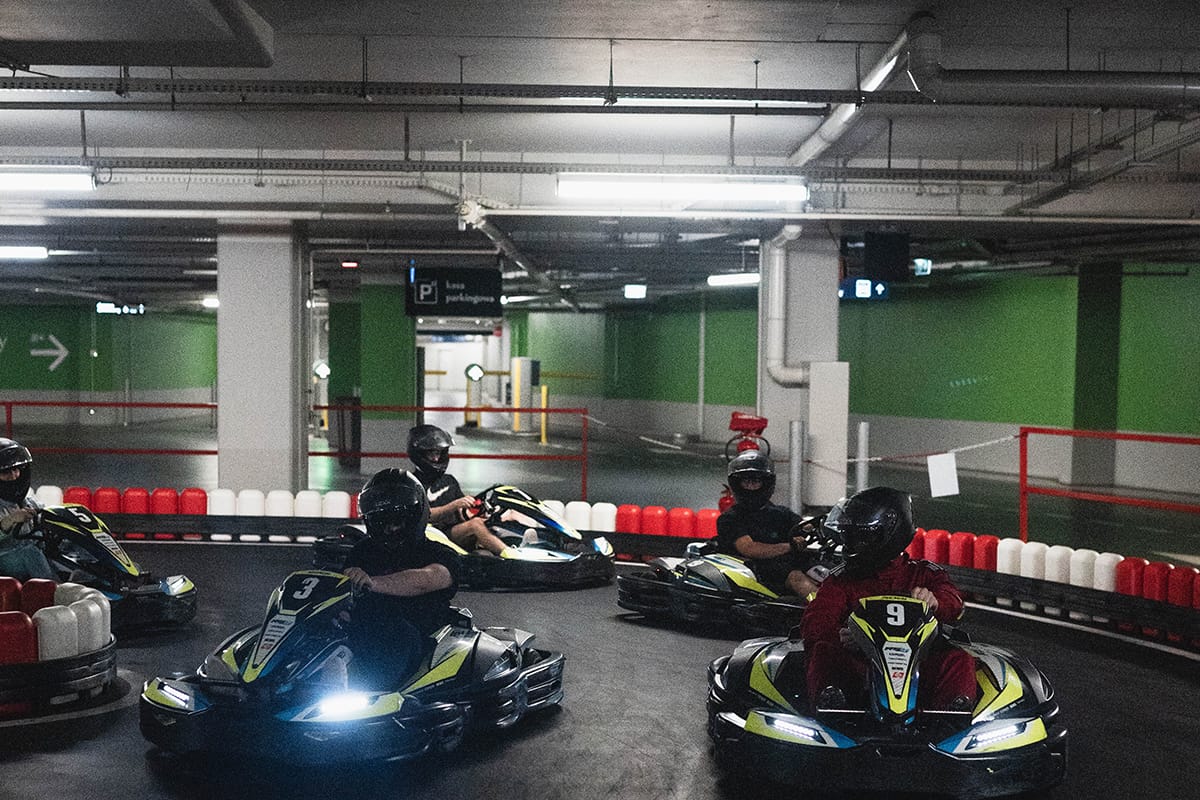 Świąteczny prezent dla firm — integracja na torze PITLANE